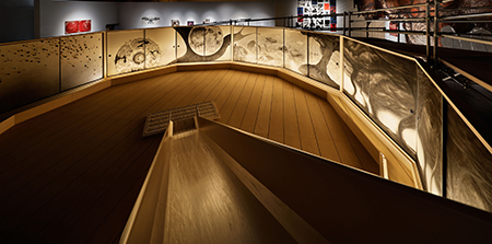 《円形襖と滑り台》　個展『ちゅうがえり』アーティゾン美術館展示風景 2020 